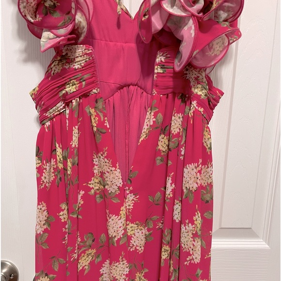 NWT ANTONIO MELANI Manila
Floral Print Rosette Sleeveless V-
Neck Maxi Dress - Picture 7 of 8